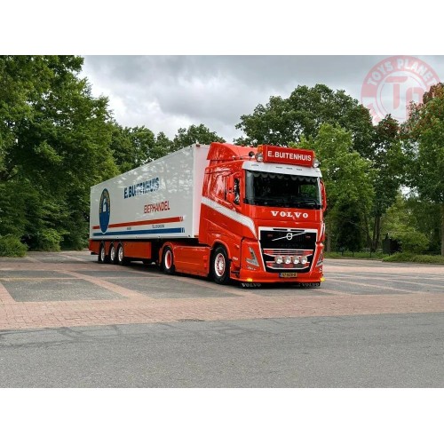 1/50 E. Buitenhuis Volvo FH05 4x2 con semirimorchio frigo TEKNO 90718 TEKNO