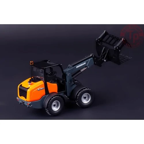 DOOSAN DL 80 TL PALA GOMMATA 1:32 IMC MODELS 99-10104 ALTRE MARCHE