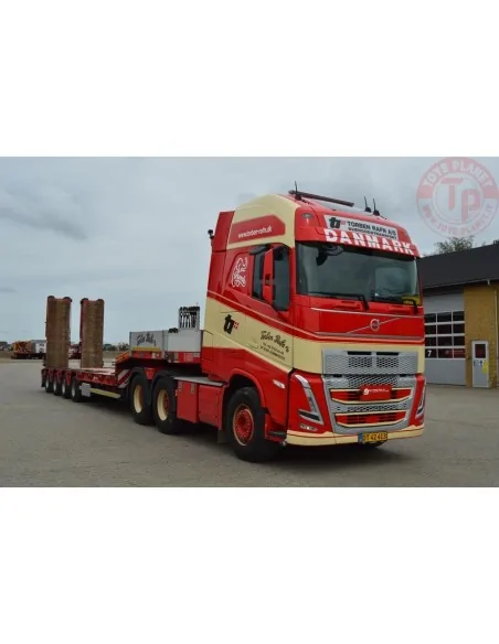 Volvo FH05 Globetrotter XL 6x4 met 4-assige Goldhofer dieplader Torben Rafn TEKNO 86275 TEKNO Volvo FH05 Globetrotter XL 6x4 met 4-assige Goldhofer dieplader Torben Rafn TEKNO 86275 TEKNO