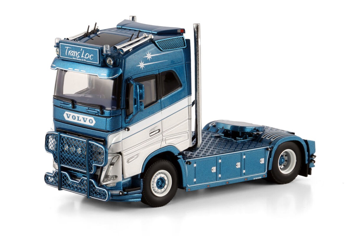 WSI 01-4955 VOLVO FH5 GLOBETROTTER 4X2 Trans'Loc 134,00 € WSI MODELS