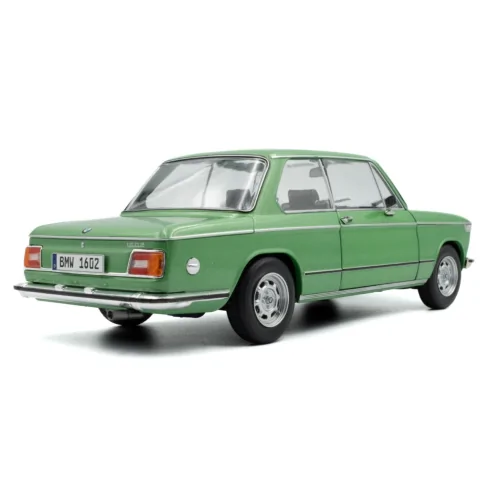 1/18 BMW 1602 TAIGA 1971 S1808604 SOLIDO