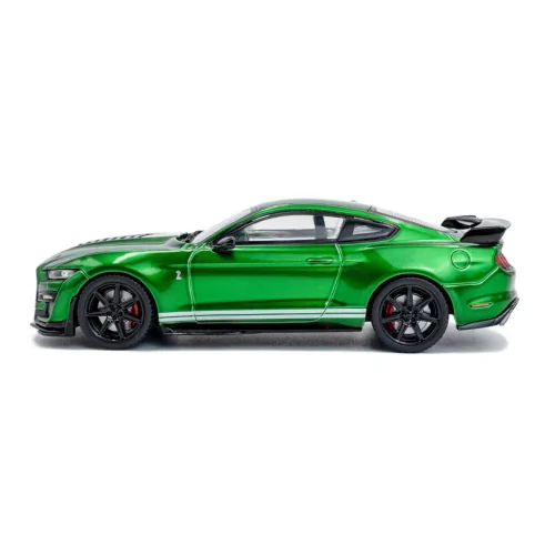 1/43 SHELBY MUSTANG GT500 2020 ERUPTION GREEN METALLIC W/WHITE STRIPES S4311511 SOLIDO
