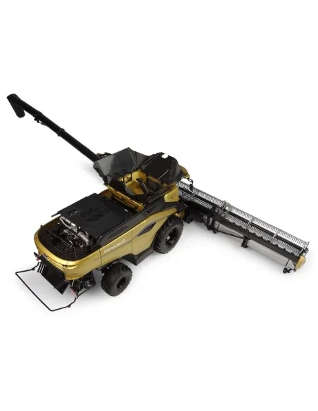 1/32 New Holland CR11 Gold Show Edition UH 6829 UNIVERSAL HOBBIES