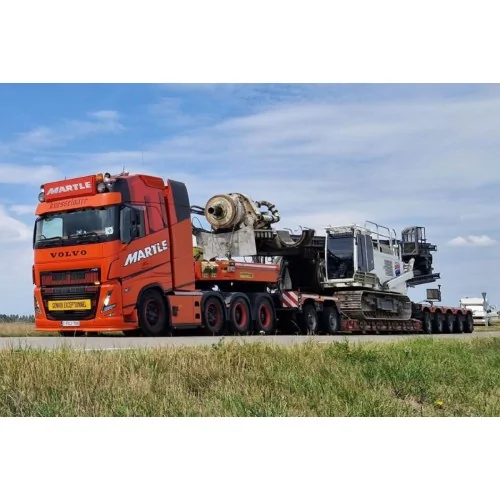 1:50 Martle VOLVO FH5 GLOBETROTTER XL 8X4 LOW LOADER WITH DOLLY 2 AXLE - 5 AXLE WSI 01-5052 WSI MODELS