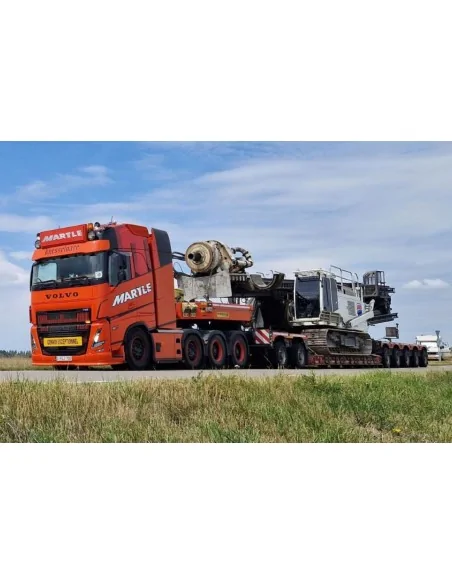 1:50 Martle VOLVO FH5 GLOBETROTTER XL 8X4 LOW LOADER WITH DOLLY 2 AXLE - 5 AXLE WSI 01-5052 WSI MODELS 1:50 Martle VOLVO FH5 GLOBETROTTER XL 8X4 LOW LOADER WITH DOLLY 2 AXLE - 5 AXLE WSI 01-5052 WSI MODELS