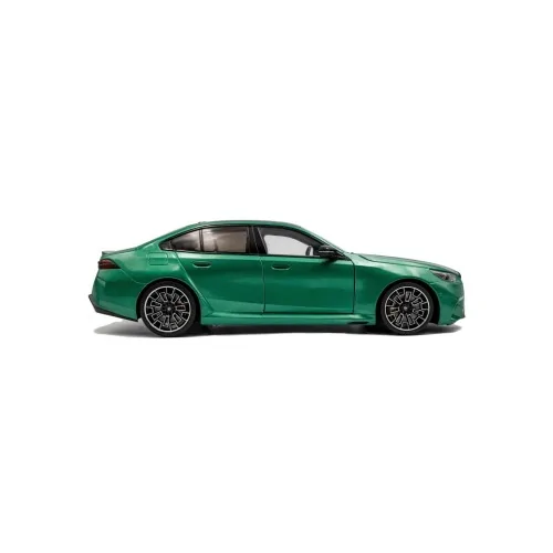 1/18 BMW M5 M 2025 ISLE OF MAN GREEN S1814701 SOLIDO