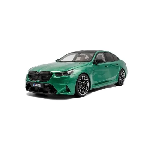 1/18 BMW M5 M 2025 ISLE OF MAN GREEN S1814701 SOLIDO