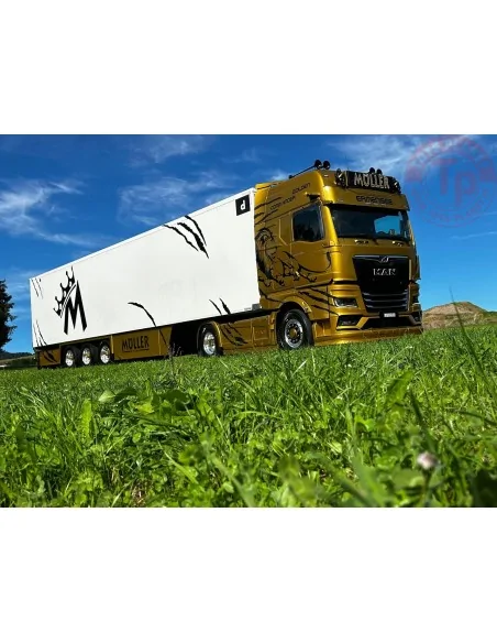 Man TGX GX 4x2 con rimorchio frigorifero a 3 assi Muller - Golden Commander TEKNO 87945 TEKNO