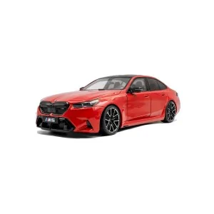 1/18 BMW M5 M 2025 FIRE RED S1814702 SOLIDO