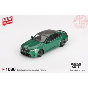 1:64 BMW M5 (G90) ISLE OF MAN GREEN METALLIC 2024 MGT01086-L MINI GT