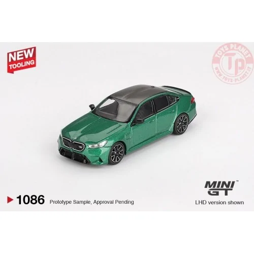 1:64 BMW M5 (G90) ISLE OF MAN GREEN METALLIC 2024 MGT01086-L MINI GT