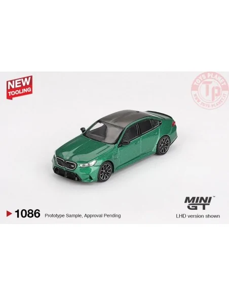 1:64 BMW M5 (G90) ISLE OF MAN GREEN METALLIC 2024 MGT01086-L MINI GT