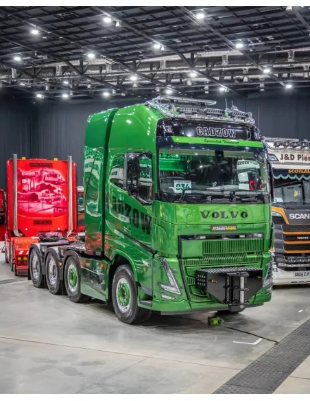 1/50 Cadzow Volvo FH05 Globetrotter XL 8x4 TEKNO 90151 TEKNO 1/50 Cadzow Volvo FH05 Globetrotter XL 8x4 TEKNO 90151 TEKNO