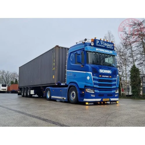 Scania Next Gen S540 with 40ft reefer container P. Visser TEKNO 88908 TEKNO
