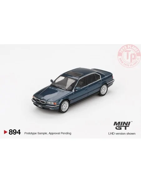 BMW 750 IL (E39) SORRENTO BLUE METALLIC 1998 1:64 MGT00894-L Mini Gt