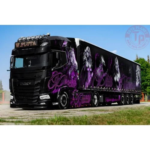 DAF XG+ 4X2 CURTAINSIDE TRAILER - 3 AXLE Phoenix Queen WSI 01-4802 WSI MODELS