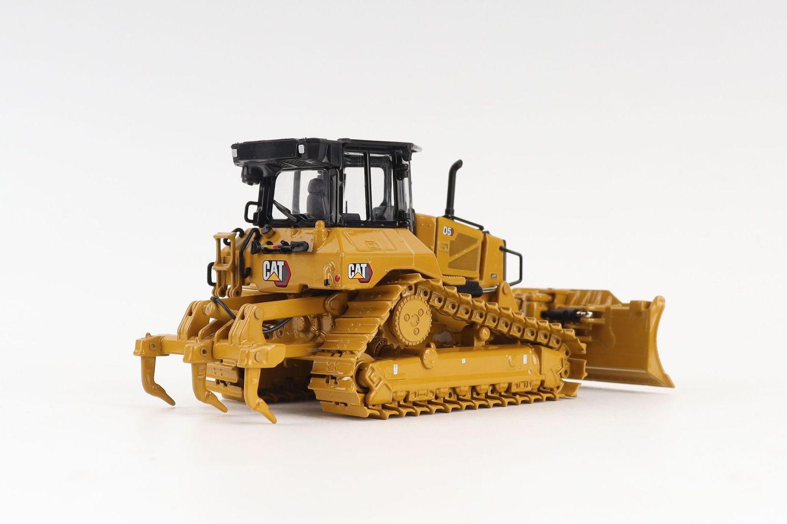 DM 85752 1/50 Cat D5 LGP Dozer with Foldable VPAT Blade 129,00 € DI