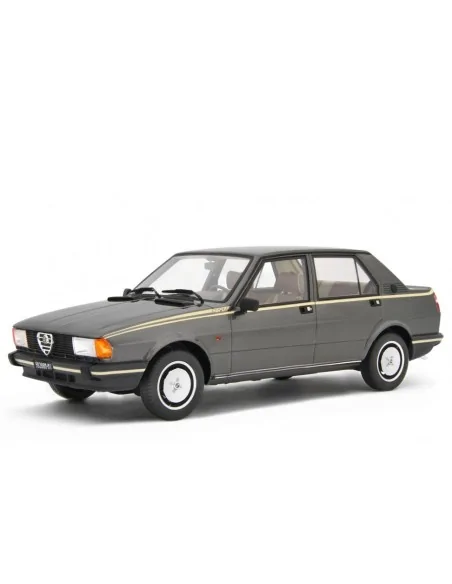 1/18 Alfa Romeo Giulietta 2.0 Super 1981 Grigio Nube LM205F LAUDORACING