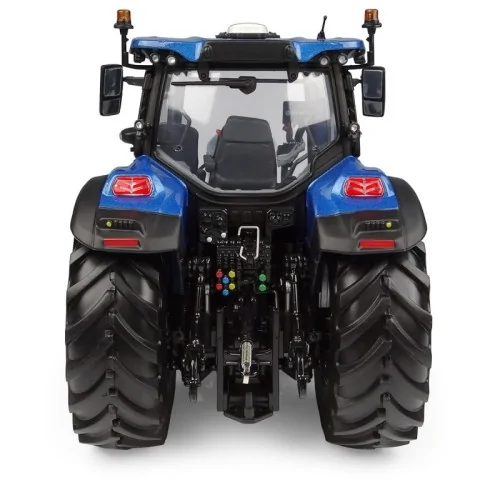1/32 New Holland T7.225 Blue Power – 2026 UH 7201 UNIVERSAL HOBBIES