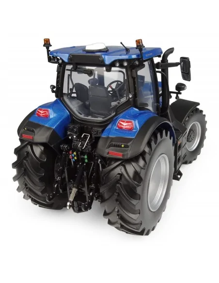 1/32 New Holland T7.225 Blue Power – 2026 UH 7201 UNIVERSAL HOBBIES