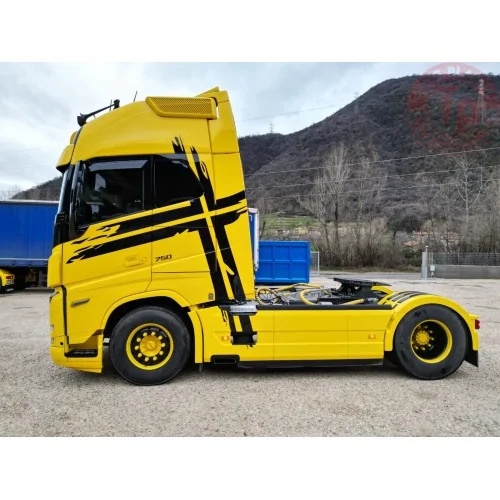 VOLVO FH5 GLOBETROTTER XL - KGE WSI 02-3529 WSI MODELS