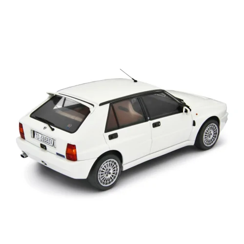 1/18 Lancia Delta HF Integrale Evo II 1992-94 Bianco LM220A LAUDORACING