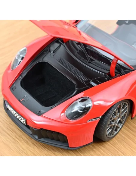 1/18 PORSCHE 911 CARRERA 4 GTS 992 2025 GUARDS RED NV187171 NOREV 1/18 PORSCHE 911 CARRERA 4 GTS 992 2025 GUARDS RED NV187171 NOREV