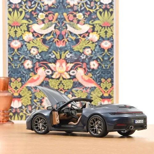 1/18 PORSCHE 911 CARRERA CABRIOLET 992 2025 BLUE METALLIC NV187180 NOREV