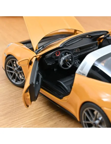1/18 PORSCHE 911 TARGA 4 GTS 992 2025 BAHAMA YELLOW NV187190 NOREV 1/18 PORSCHE 911 TARGA 4 GTS 992 2025 BAHAMA YELLOW NV187190 NOREV