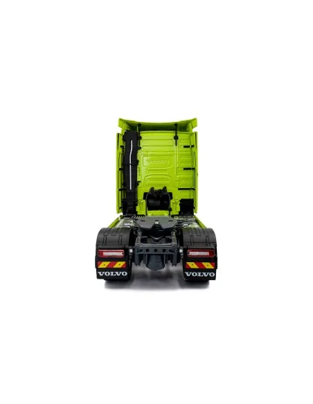 1/24 VOLVO FH GLOBETROTTER XL 2023 NEON GREEN S2400107 SOLIDO