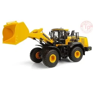 Komatsu WA475-10 UH 8146 UNIVERSAL HOBBIES