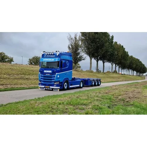 1/50 P. Visser Scania Next Gen S-Highline met 40ft. container TEKNO 91372 TEKNO