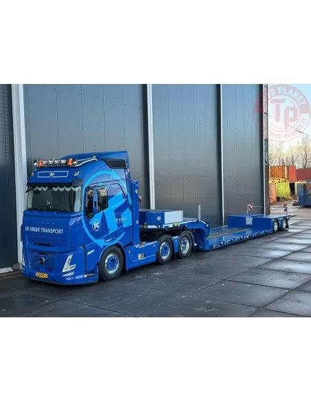 Volvo FH Aero 6x2 trekker met 2-assige Broshuis dieplader De Kreek Transport 1:50 TEKNO 89424 TEKNO