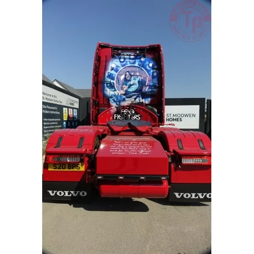 Volvo FH04 Globetrotter XL 6x2 Barry Proctor - Foo Fighters TEKNO 86169 TEKNO