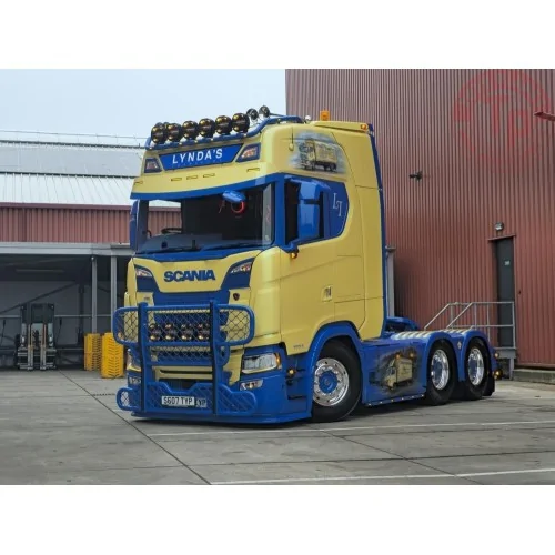 Scania Next Gen S with 3-axle curtain-side trailer Lynda's Transport TEKNO 87532 TEKNO