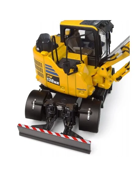 1/50 Komatsu PW138-MR11 UH 8190 UNIVERSAL HOBBIES 1/50 Komatsu PW138-MR11 UH 8190 UNIVERSAL HOBBIES