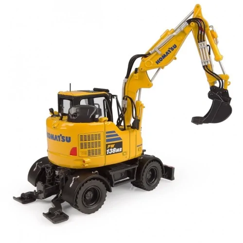 1/50 Komatsu PW138-MR11 UH 8190 UNIVERSAL HOBBIES