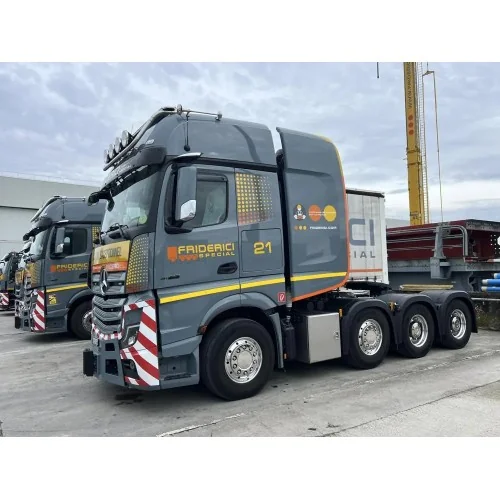 1/50 Friderici Mercedes-Benz Actros Gigaspace 8x4 met Broshuis DDC 3-bed-5 TEKNO 90417 TEKNO