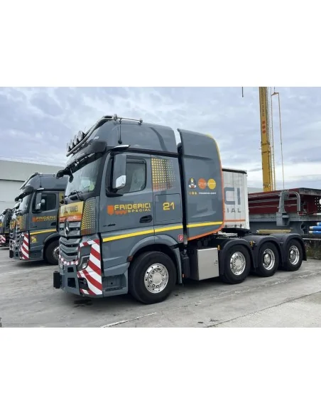 1/50 Friderici Mercedes-Benz Actros Gigaspace 8x4 met Broshuis DDC 3-bed-5 TEKNO 90417 TEKNO