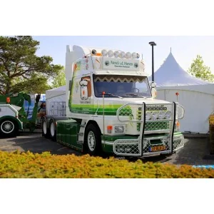 1/50 Patrick van der Hoeven Scania Torpedo 143 6x2 sleepas TEKNO 87718 TEKNO