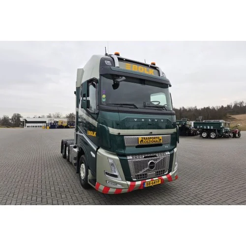 1/50 Bolk VOLVO FH AERO GLOBETROTTER XL 6X2 TWIN STEER EURO PX LOW LOADER - 2 AXLE HIGH WOODEN BOX WITH TOP SEAL WSI 01-5387 ...