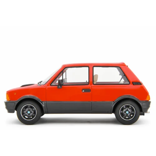 1/18 Innocenti De Tomaso Turbo 1983 - Rosso LAUDORACING LM174A LAUDORACING