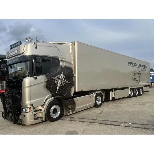 1/50 Sarantos Scania NGS Highline 4x2 con semirimorchio frigo TEKNO 90892 TEKNO