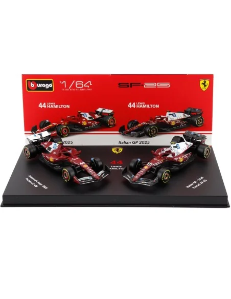 1/64 FERRARI SET F1 2X SF-25 TEAM SCUDERIA FERRARI HP N 44 SEASON 2025 LEWIS HAMILTON + MONZA ITALY GP 2025 - CON VETRINA BUR...