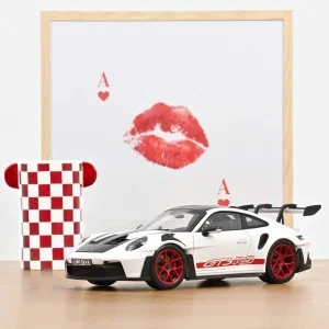 1/18 PORSCHE 911 GT3 RS W/WEISSACH PACK 2022 WHITE/RED NV187373 NOREV