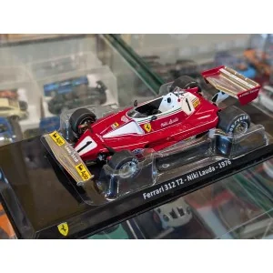 1/24 Ferrari 312 T2 Niki Lauda n1 1976 con vetrina E163 EDICOLA