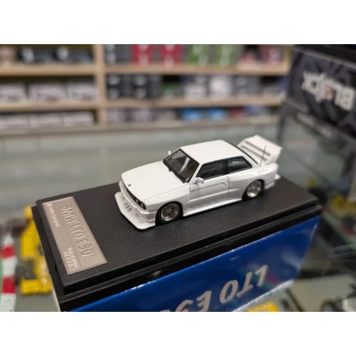 1/64 BMW E30 Bianco STW237 STREET WARRIOR